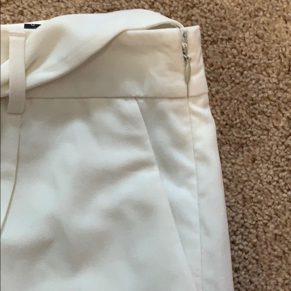 Shorts - Picture 4 of 5